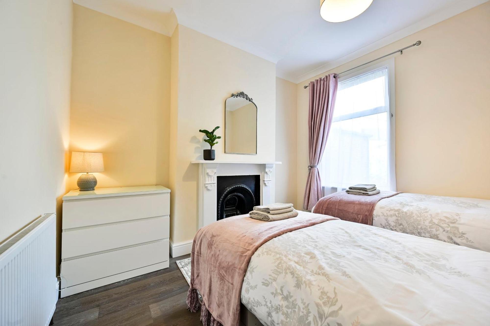 A Two Bedroom A Stride Away From Meridian Greenwich London Kültér fotó